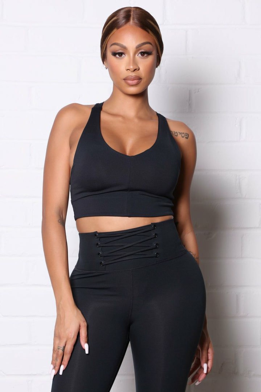 Activewear Tops * | Best Deal Fashion Nova Activewear Tops Flaunt It Active Compression Lace Up Crop Tank Black